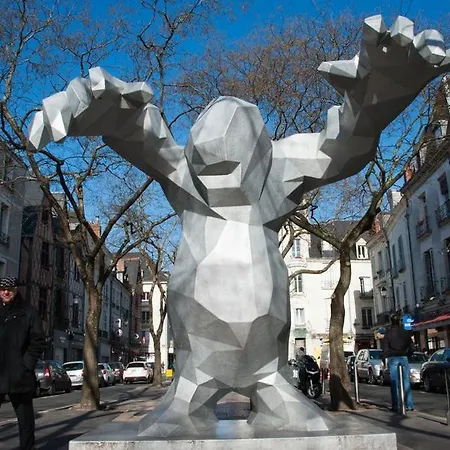 Le Grain De Folie / Place Des Halles Apartman *