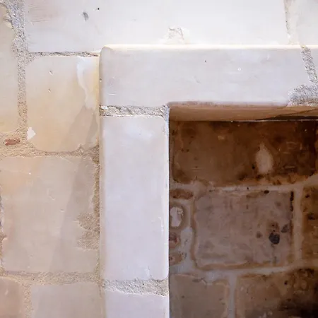 Le Grain De Folie / Place Des Halles