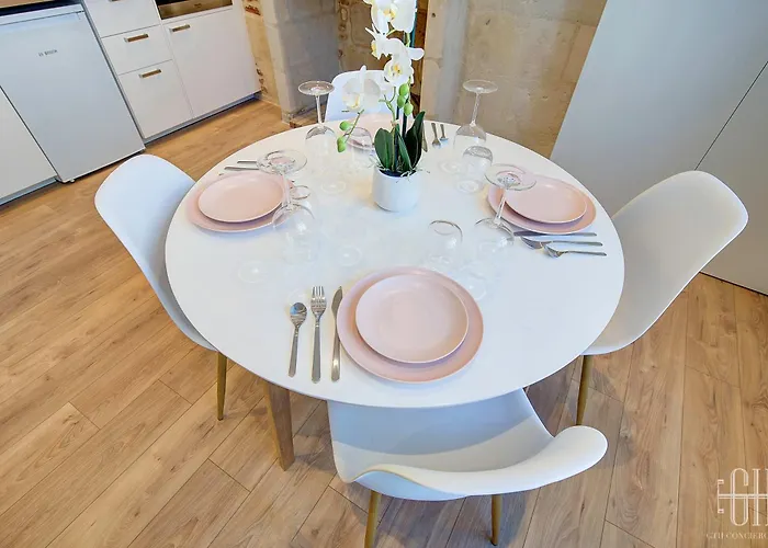 Le Grain De Folie / Place Des Halles